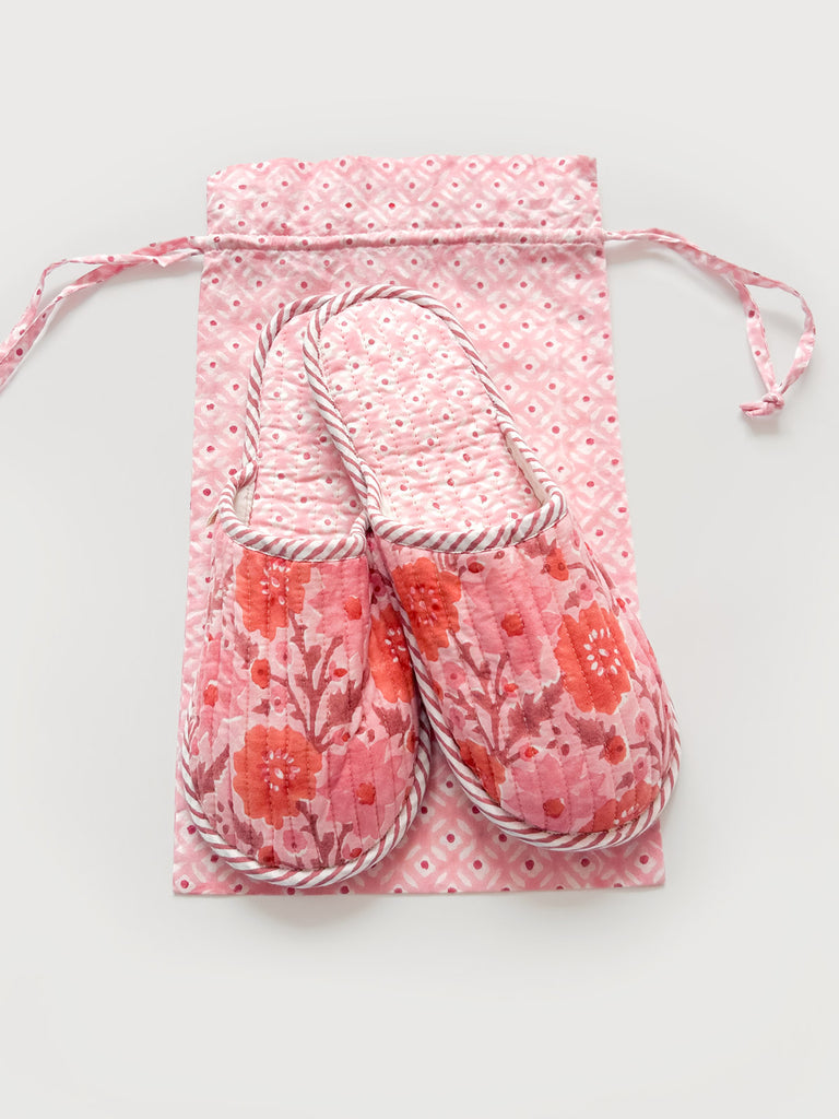 A pair of floral house slippers with a lining in a contrasting Ditsy print and a matching cotton voile drawstring bag - ideal for travel | Bohemia Design