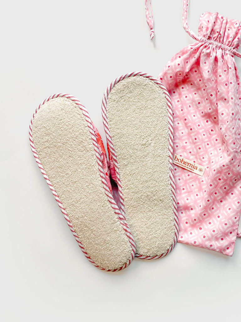 Lightweight carpet slippers with a natural towelling fabric sole, paired with a cotton voile drawstring bag | Bohemia