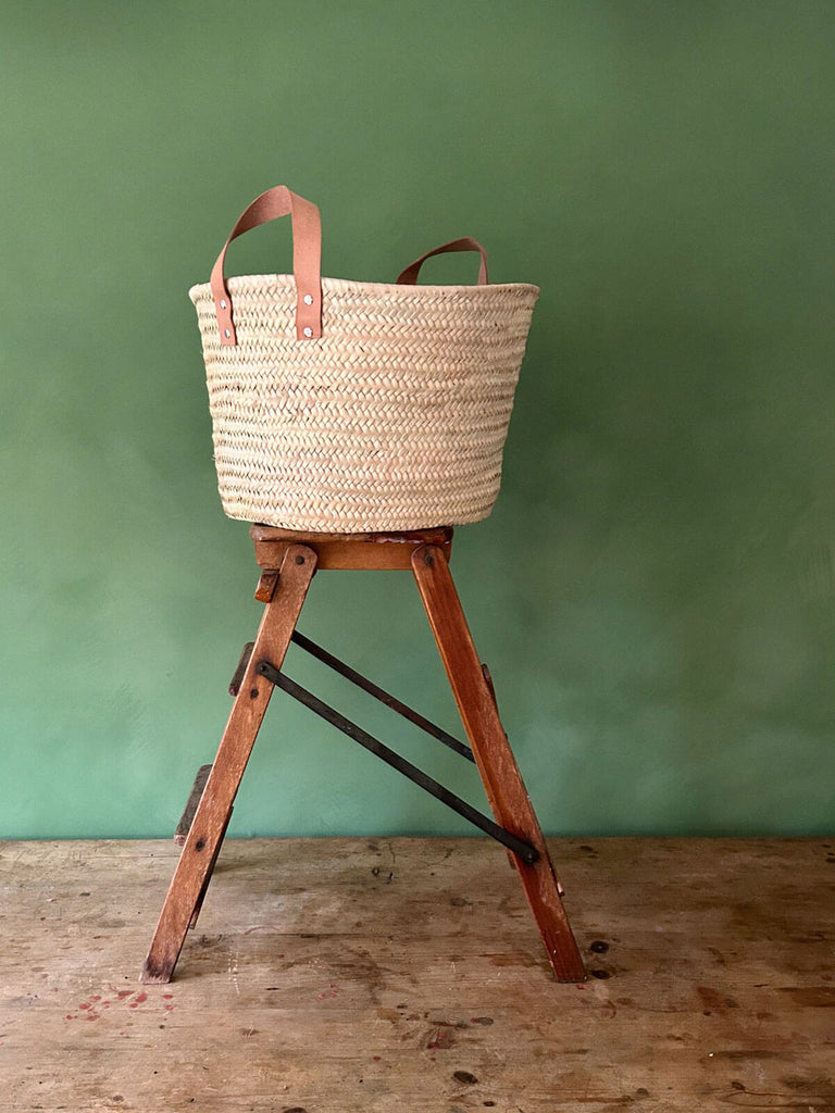 Natural storage basket with leather handles, medium