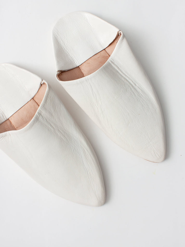 Moroccan Classic Pointed Babouche Slippers, Antique White (Pack of 2) | Bohemia Design