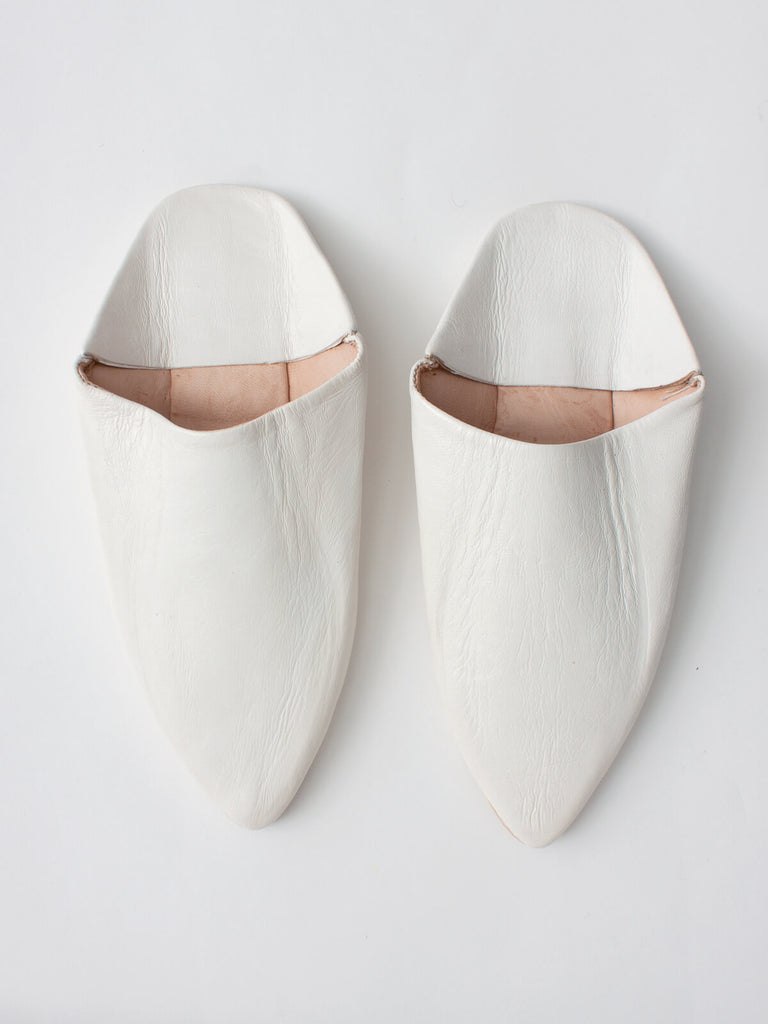 Moroccan Classic Pointed Babouche Slippers, Antique White (Pack of 2) | Bohemia Design