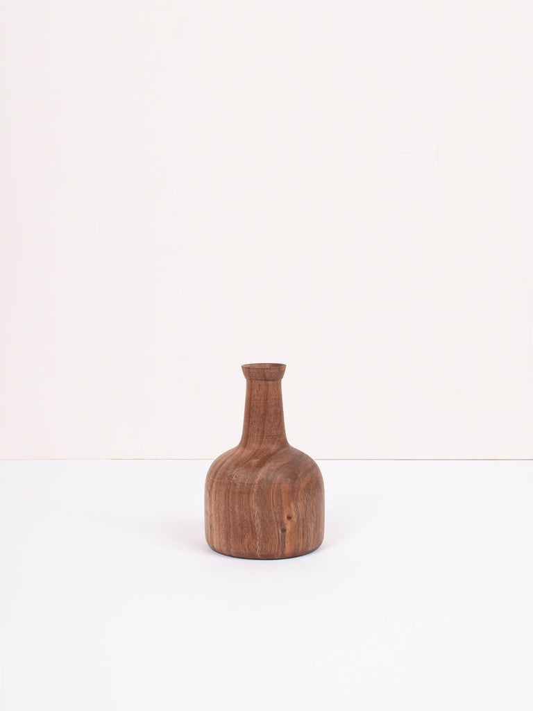 Small walnut wood vases by Bohemia Design